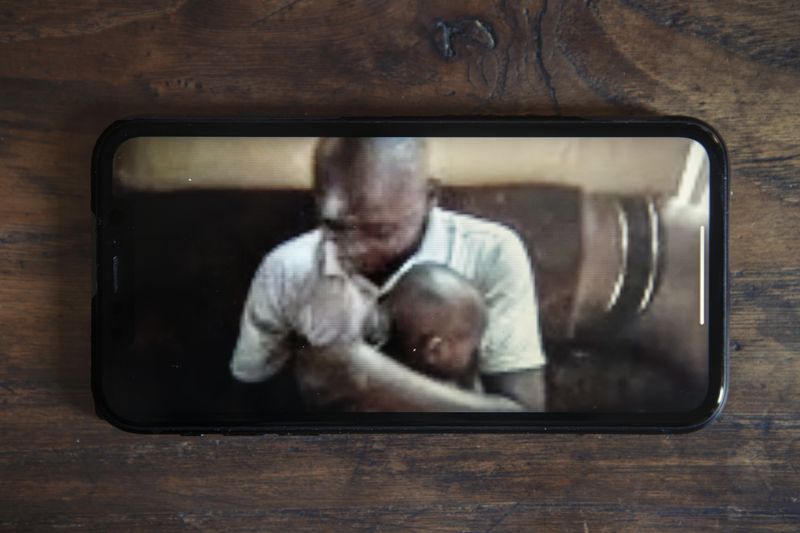 © Alessandro Penso - Image from the Stay Home photography project