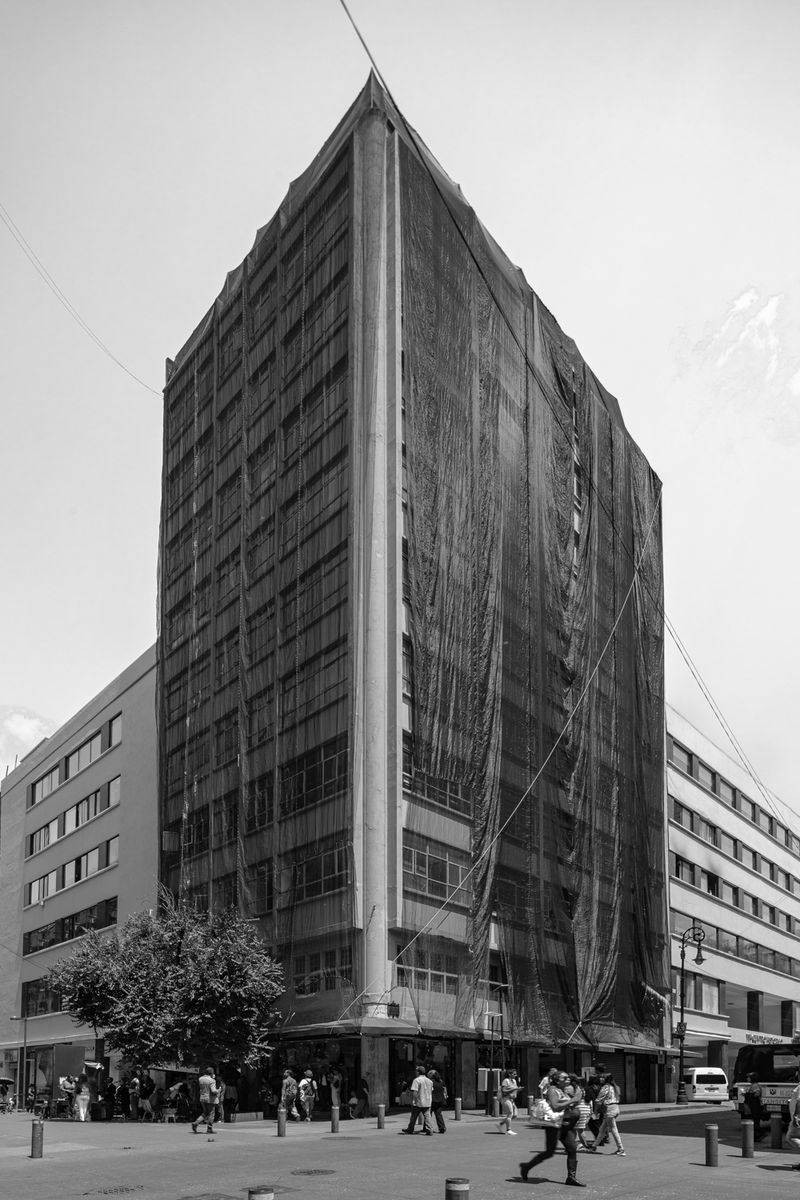 © Onnis Luque - Image from the UNDERCOVER photography project