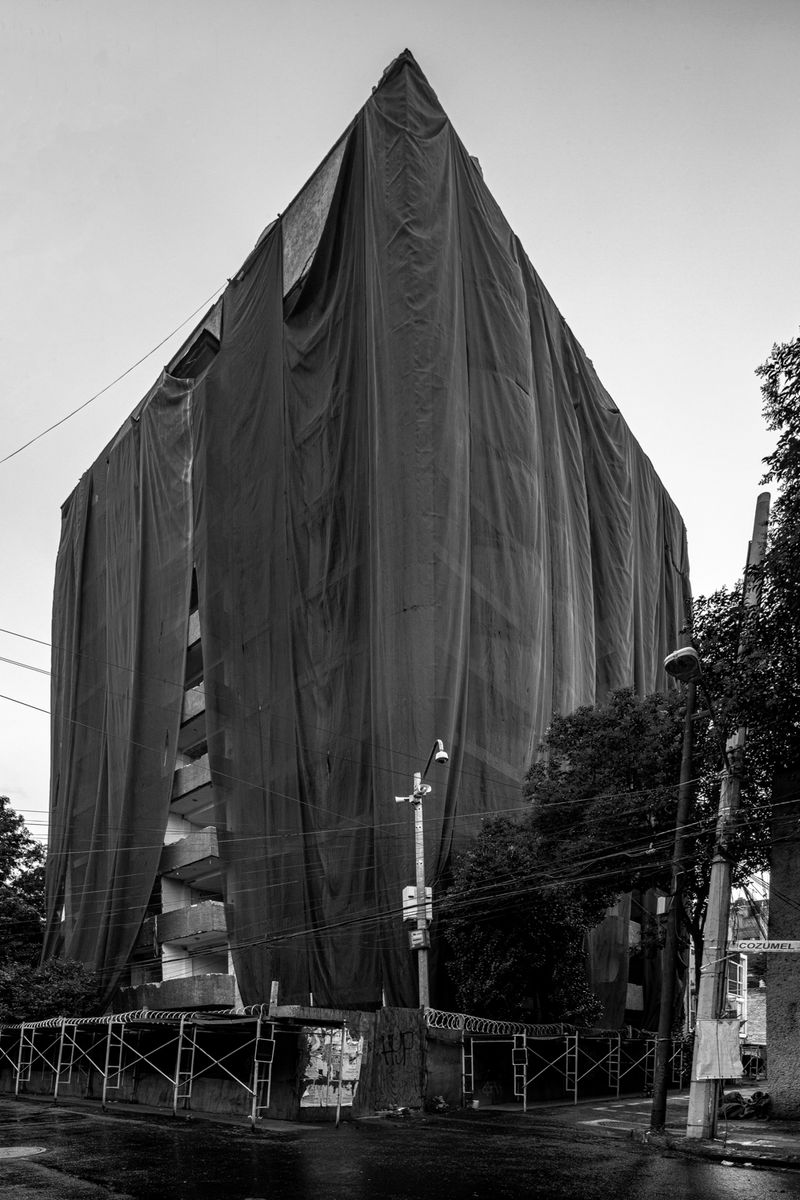 © Onnis Luque - Image from the UNDERCOVER photography project