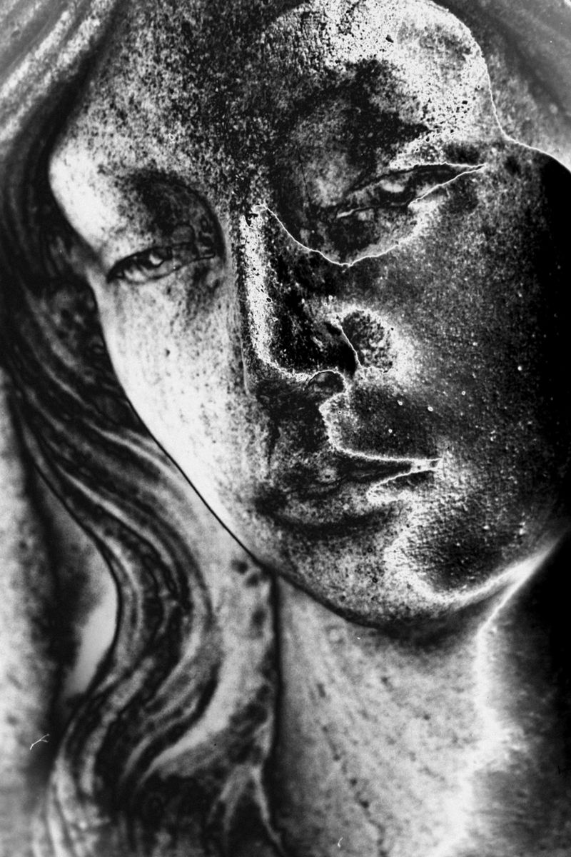 © Sina Muehlbauer - Image from the Connective Tissue photography project