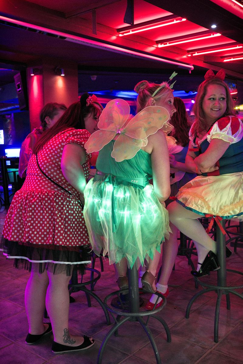 © Zisis Kardianos - Image from the Carnage strip photography project