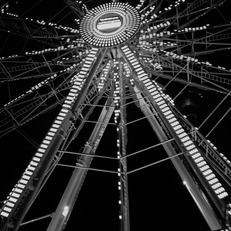 © Tobias Klaus - Image from the Urban Encounters in Transience photography project