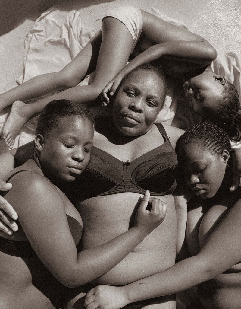 © Angelika Kollin - Image from the Roots & Modern Parenthood photography project