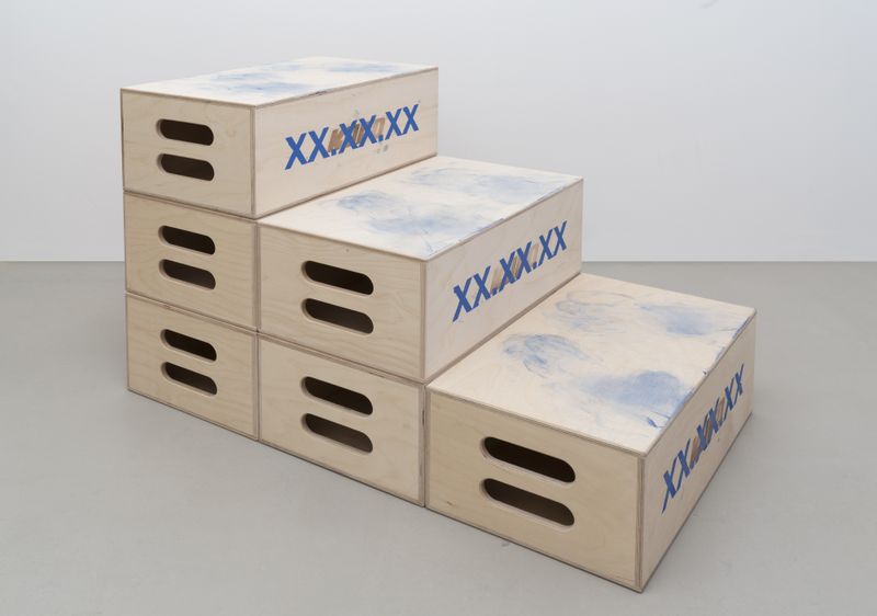 © Elliott Mickleburgh - Image from the XX.XX.XX photography project