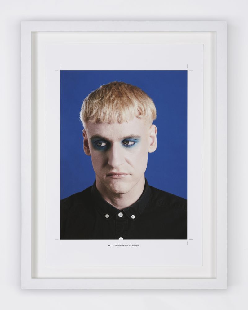 © Elliott Mickleburgh - Image from the XX.XX.XX photography project