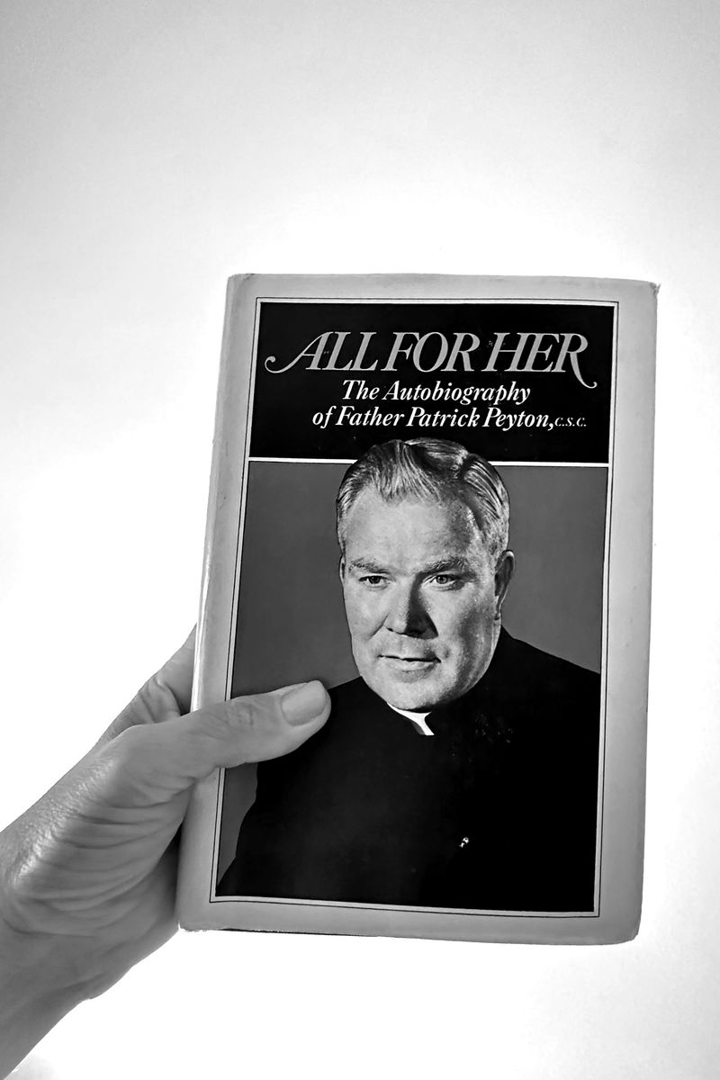 © Jennifer Cabral - Image from the DEPRESSION. POSSESSION. REPRESSION. photography project