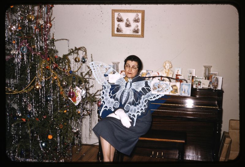 © Jennifer Cabral - Image from the DEPRESSION. POSSESSION. REPRESSION. photography project