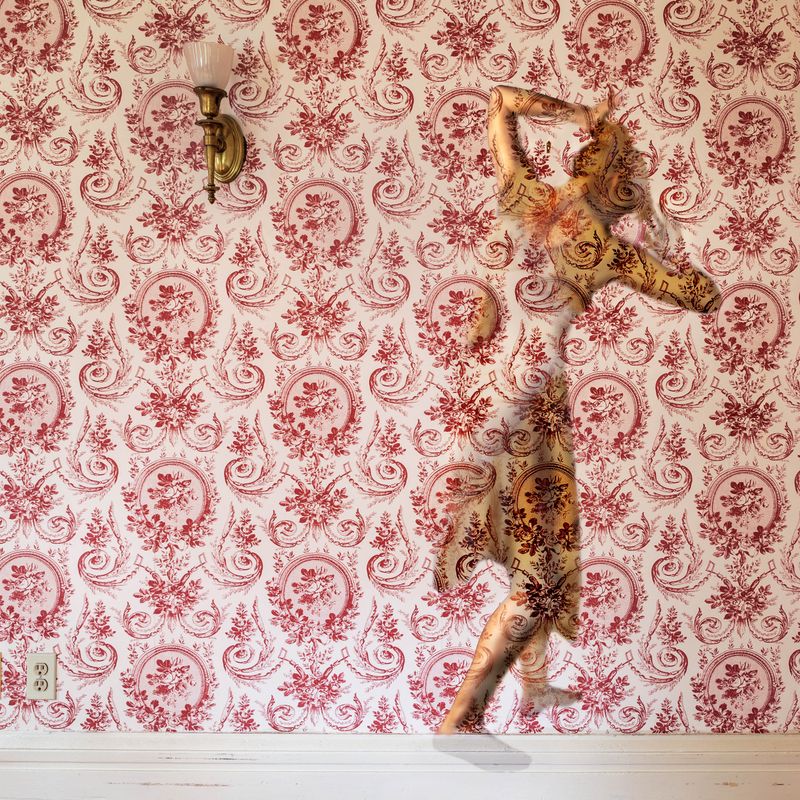 © Tira Khan - Image from the The Woman in the Wall photography project