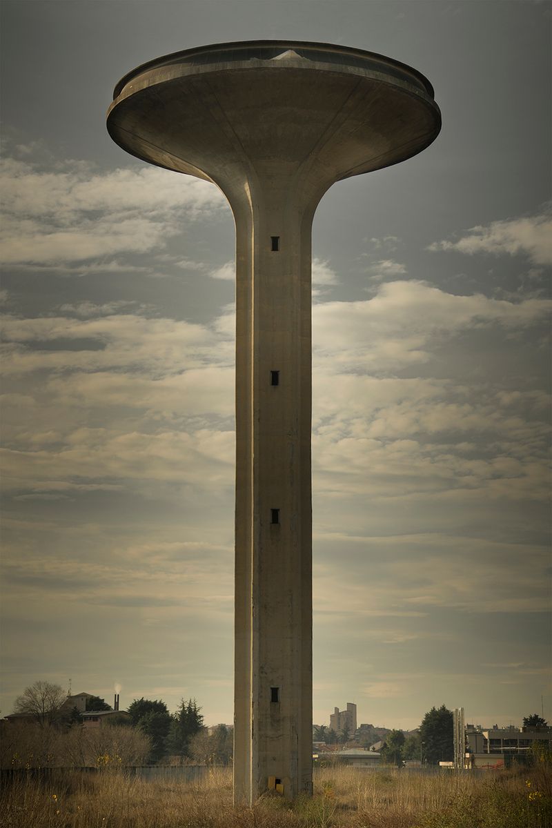 © Gianluca Attoli - Image from the Suburban Base photography project