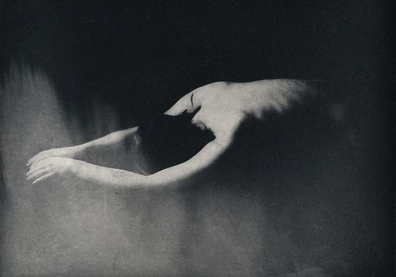 © Julie van der Vaart - Image from the Black Cloud photography project