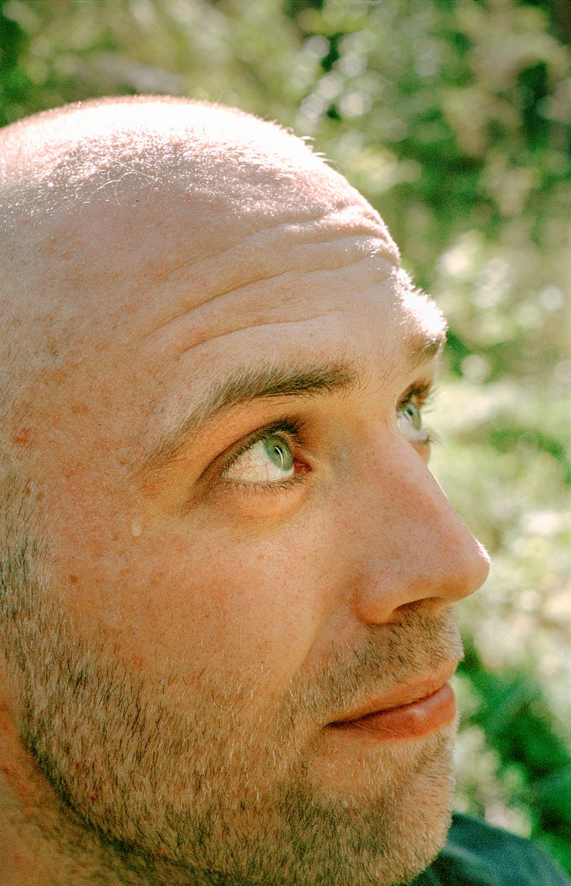 © Sheung Yiu - Researcher Aarne doing spectral measurement while sweating