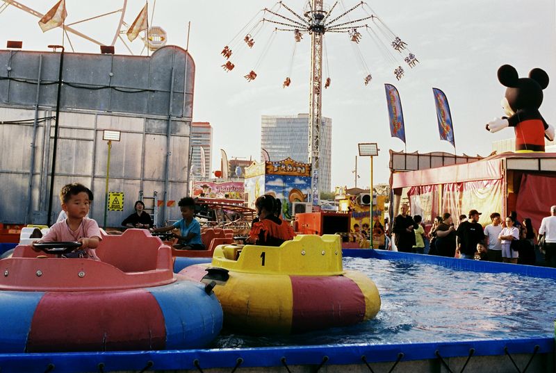 © Carla Deltoro - Image from the La Feria de Abril photography project