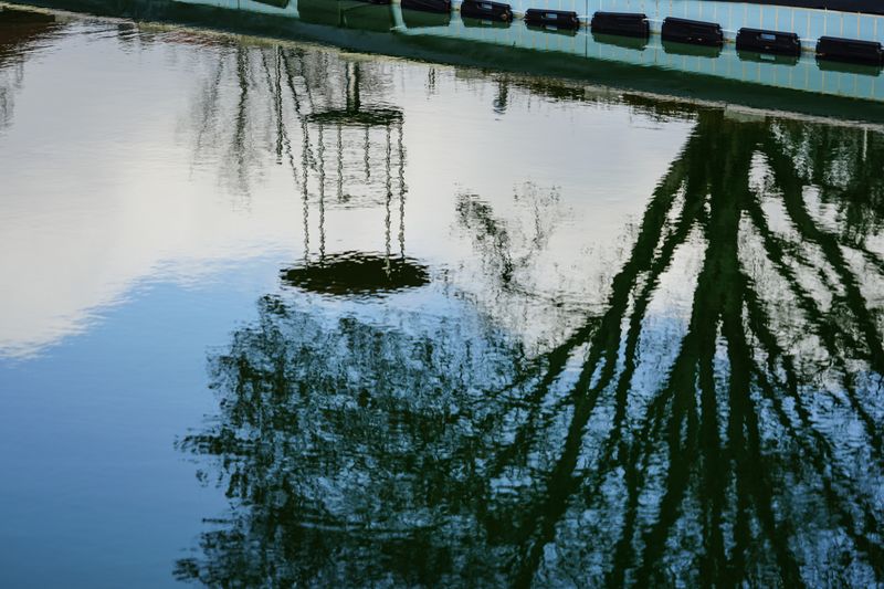 © Michael Nguyen - Image from the Waiting for the Summer - World in Reflection in a Turbulent Year photography project