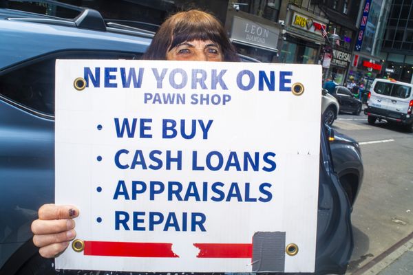 © Angela Cappetta - Image from the 47th Street, the Generational Businesses of the Diamond District photography project