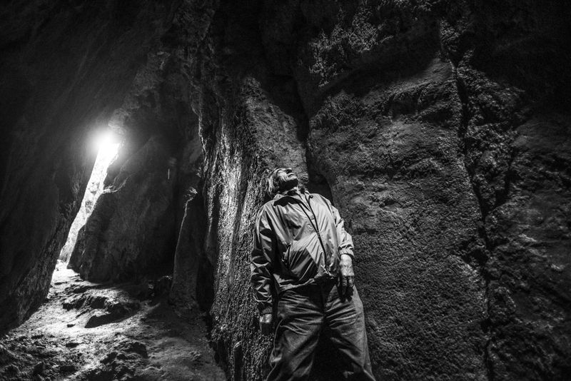 © Fernando Criollo - Image from the Summits and Ashes photography project