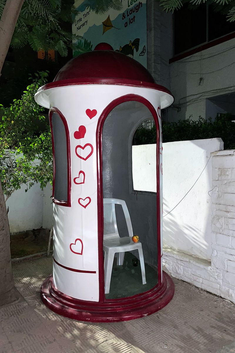 © Najla Said - N 29° 57.235680 E 31° 16.321320"In the security guard's post"