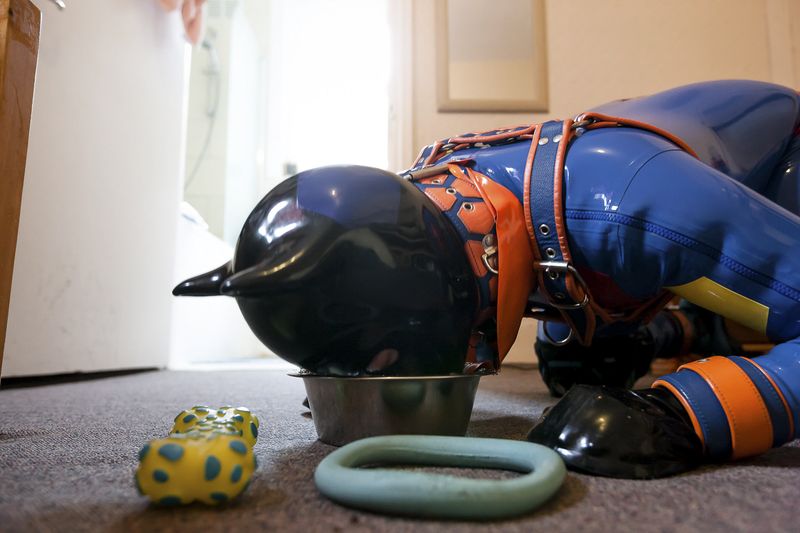© Erik Messori - Image from the Human PUPS photography project