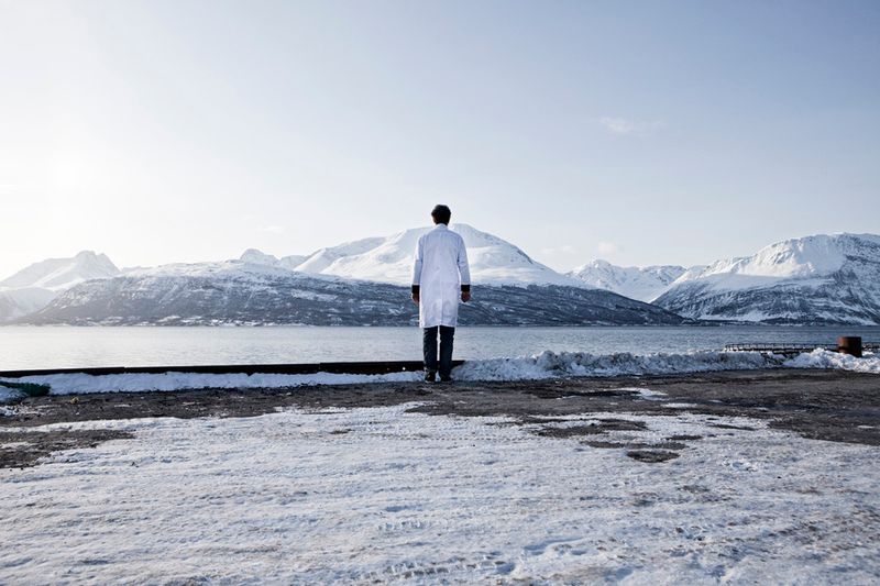 © Lasse Lecklin - Le Pic Nordmannvik (1374 m), from the series Man Is The Measure Of All Things.