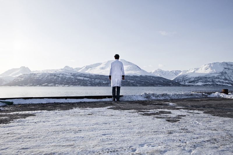 © Lasse Lecklin - Le Pic Nordmannvik (1374 m), from the series Man Is The Measure Of All Things.