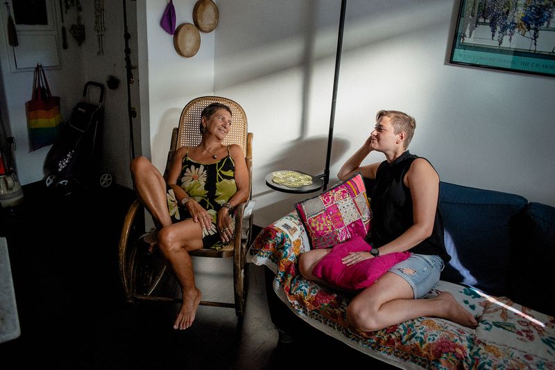 © Cloudy Moroni - Marita and Anahi