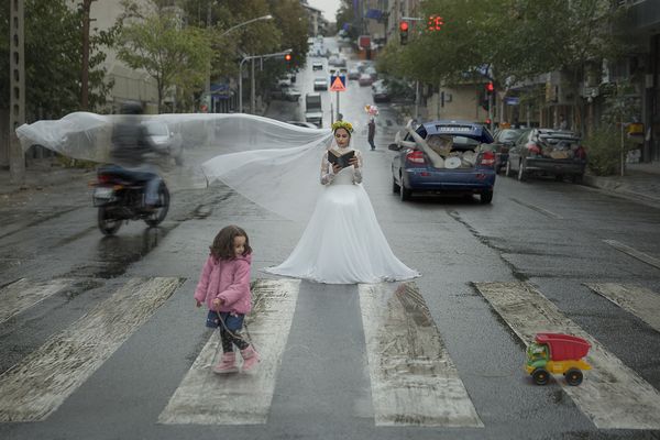 © maryam firuzi - Image from the Reaing for Tehran streets photography project