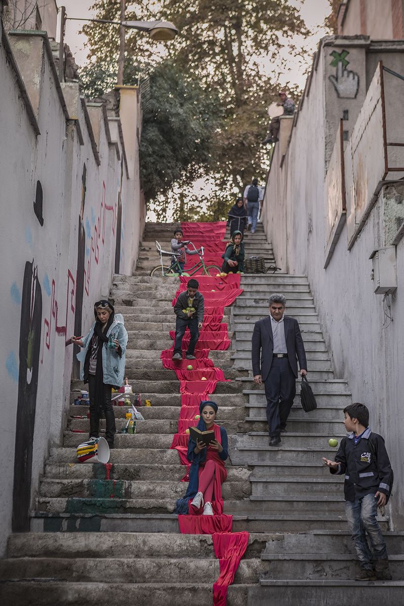 © maryam firuzi - Image from the Reaing for Tehran streets photography project