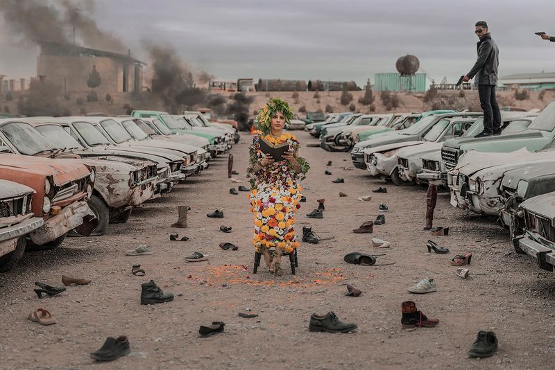 © maryam firuzi - Image from the Reaing for Tehran streets photography project