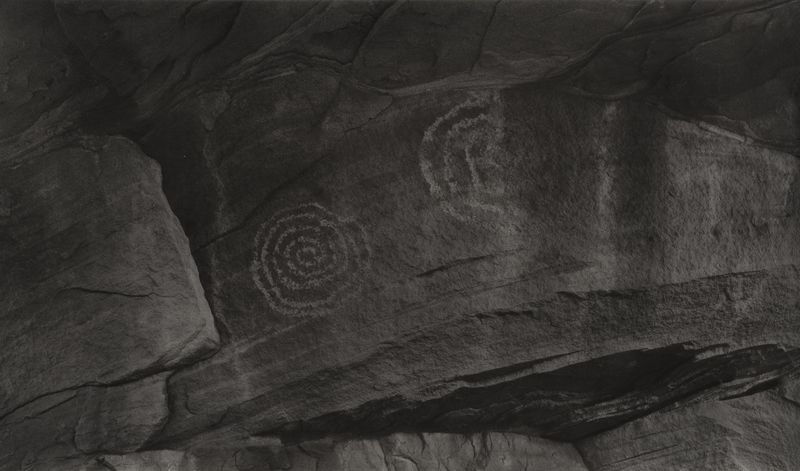© Amélie Labourdette - Image from the Kósmos, plurality of worlds as Aby Warburguan library photography project