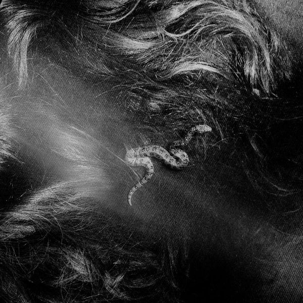 © Sophie Allerding - Image from the glowing eyes photography project