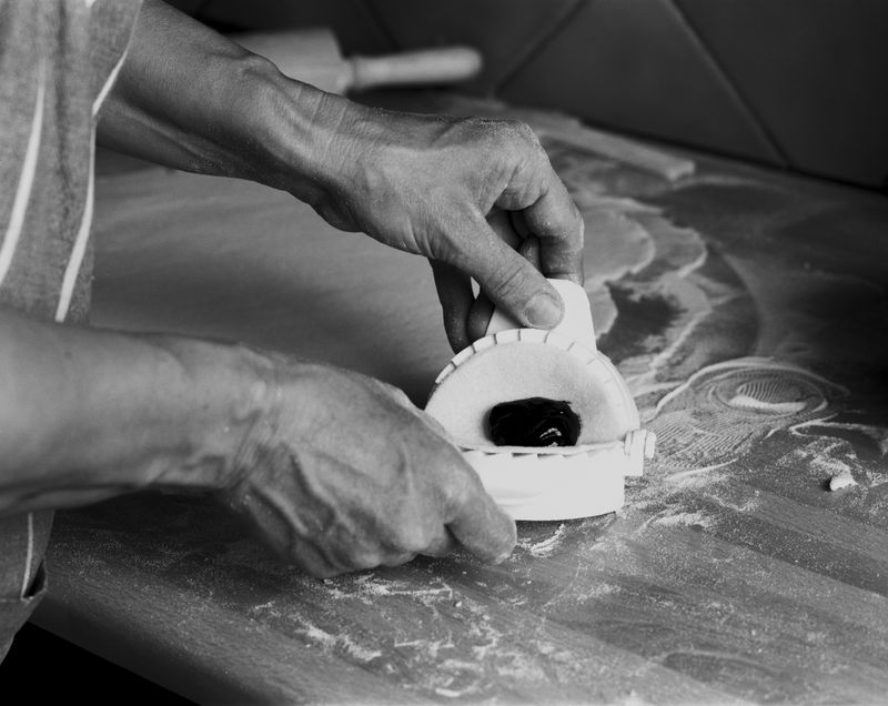 © Deanna Pizzitelli - Pirohy, 2020, 40.64 x 50.8 cm, Toned Silver Gelatin Print © Deanna Pizzitelli / Courtesy of Stephen Bulger Gallery