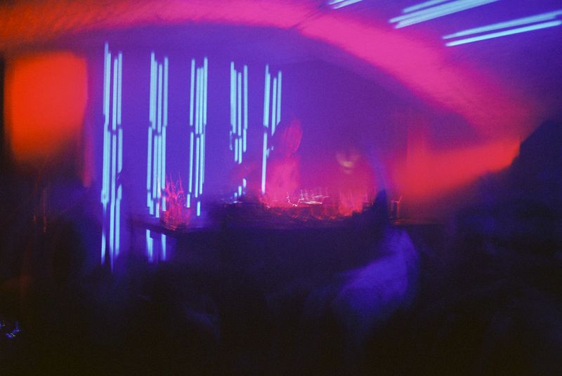 © Deanna Pizzitelli - Club, I, 2024, C-Print from 35 mm Negative © Deanna Pizzitelli / Courtesy of Stephen Bulger Gallery