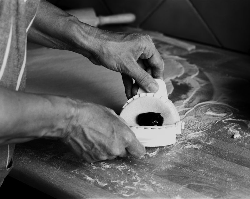 © Deanna Pizzitelli - Pirohy, I, 2020, Toned Silver Gelatin Print © Deanna Pizzitelli / Courtesy of Stephen Bulger Gallery