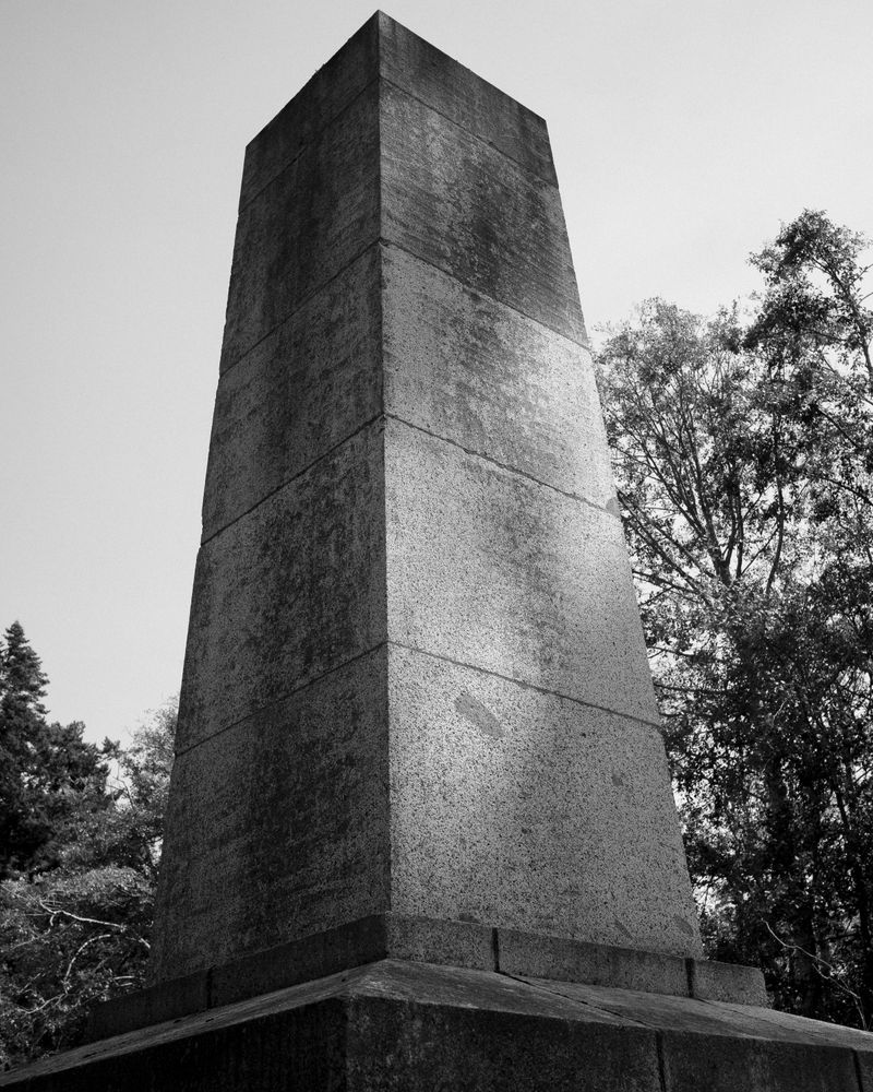 © Phoenix Kanada - Benchmark #1: Granite Obelisk