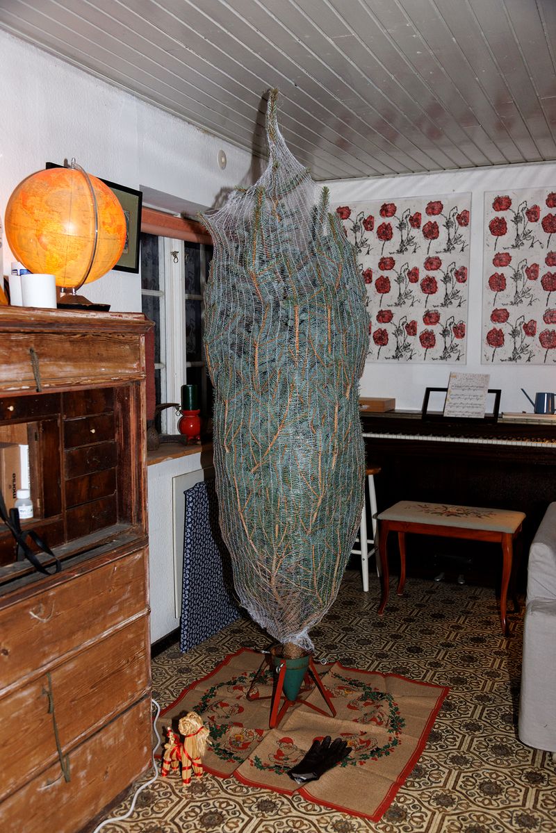 © Ella Baum - Image from the The Navel of the Dream photography project