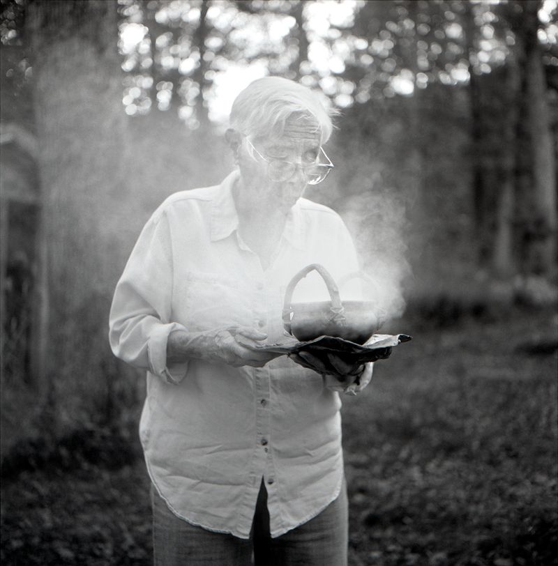 © Ella Baum - Image from the The Navel of the Dream photography project