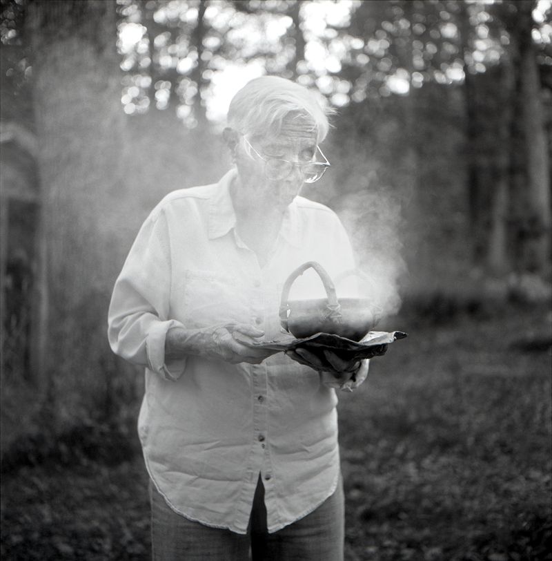 © Ella Baum - Image from the The Navel of the Dream photography project