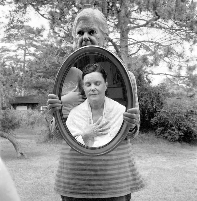 © Ella Baum - Image from the The Navel of the Dream photography project