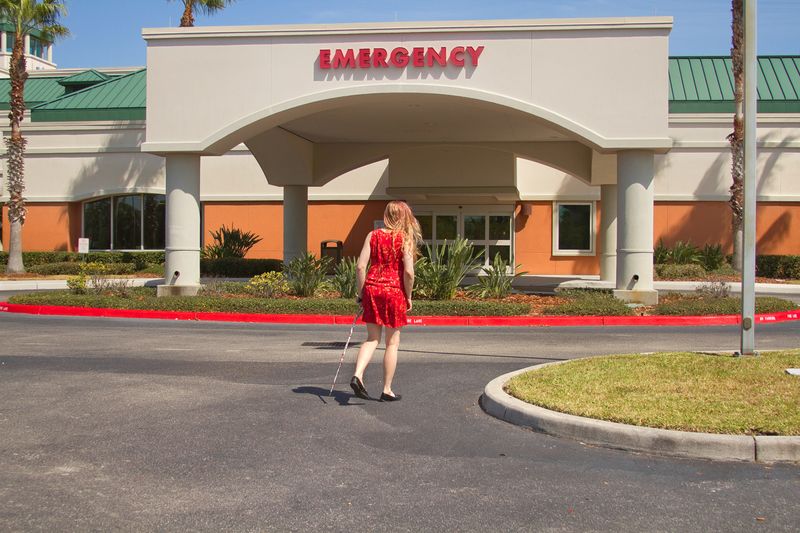 © Jennifer  Loeber - Lorelei, in need of treatment / 2013