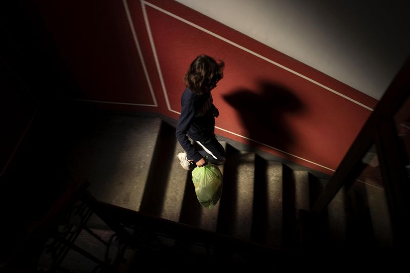 © Paolo Bona - Image from the Family quarantine photography project