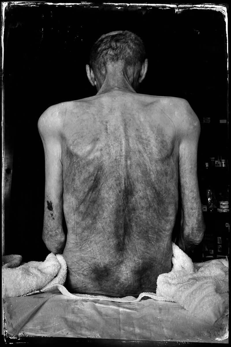 © Celante - Image from the Esmoressências (faded essences) photography project