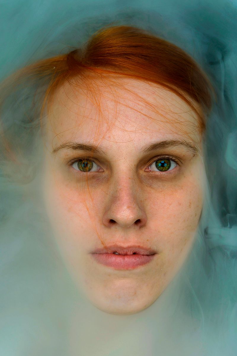 © Celante - Image from the Women in colors - (IMPERMANENT MASKS) photography project