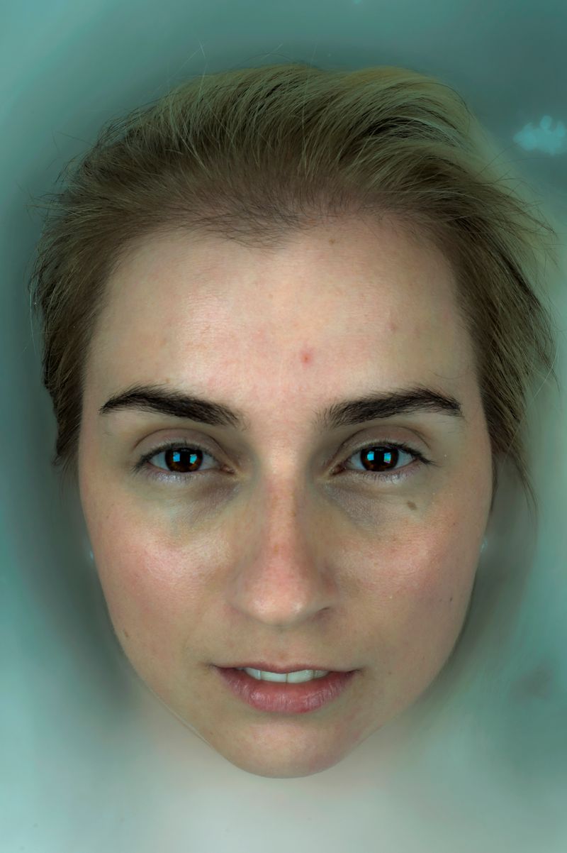 © Celante - Image from the Women in colors - (IMPERMANENT MASKS) photography project