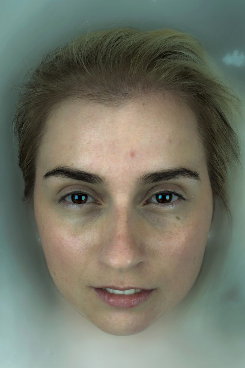 © Celante - Image from the Women in colors - (IMPERMANENT MASKS) photography project
