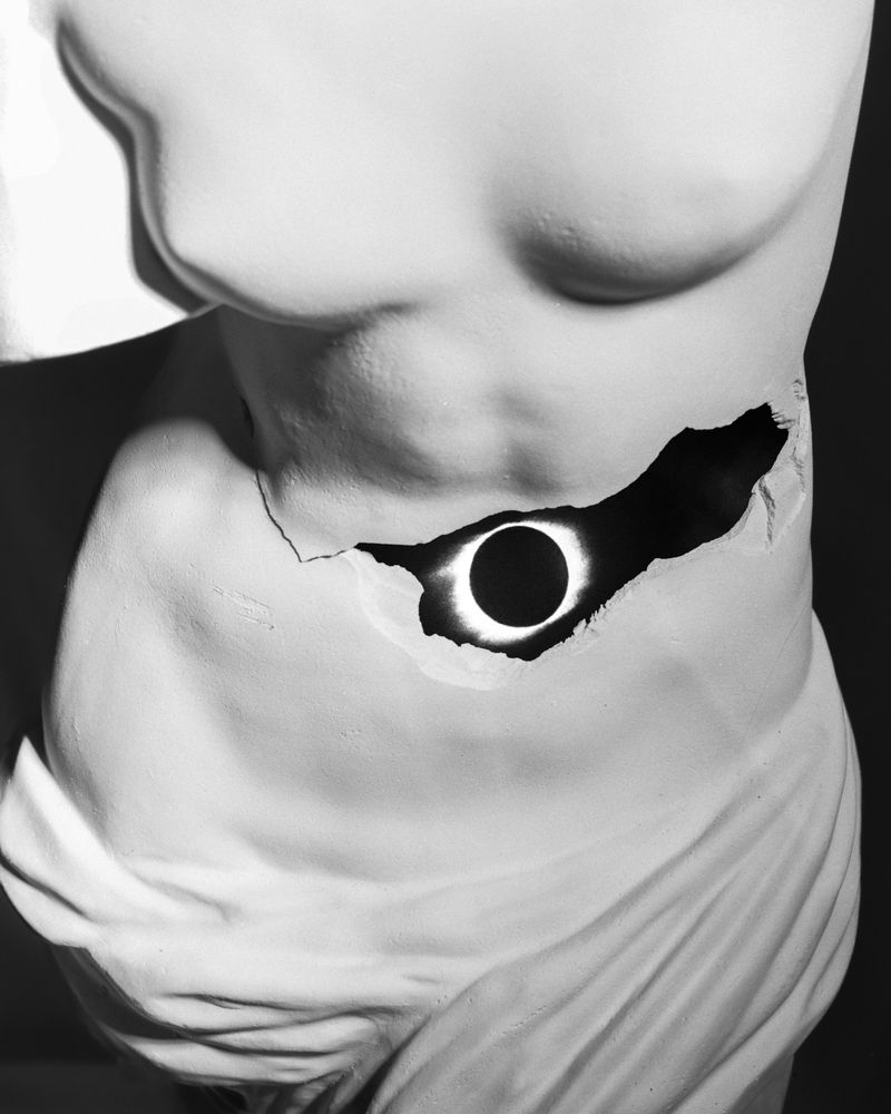 © XIANGQI YIN - Image from the The Dual Gaze of the Moon photography project