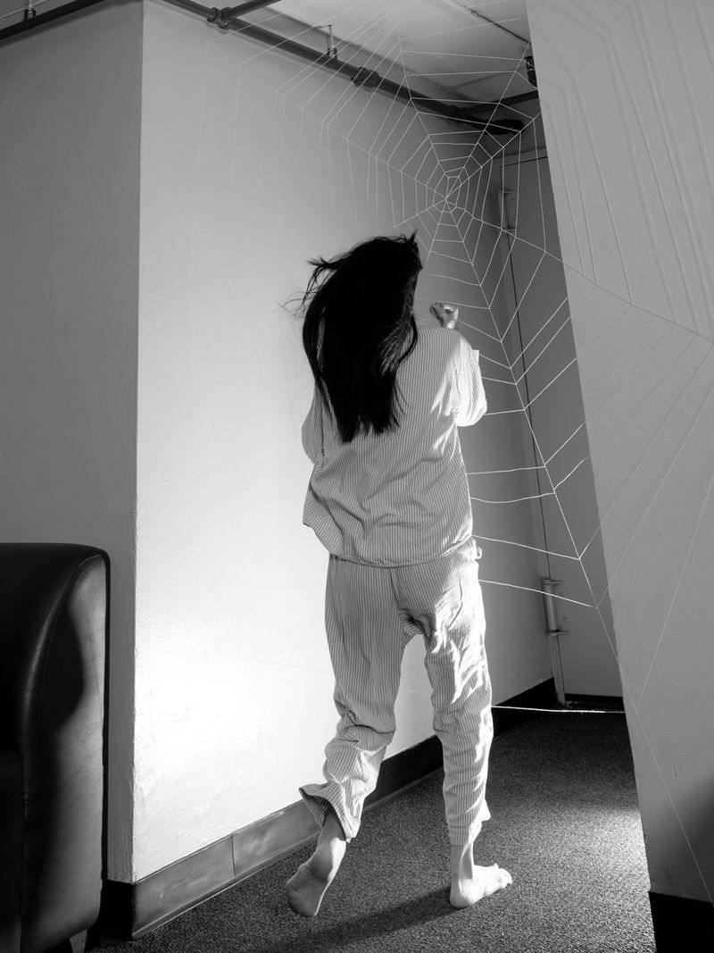 © Su Ji Lee - Vertigo, 2021, 15x20 inches, Archival pigment print