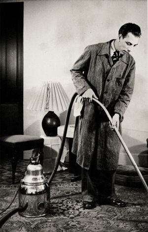 La Poussière (Dust)