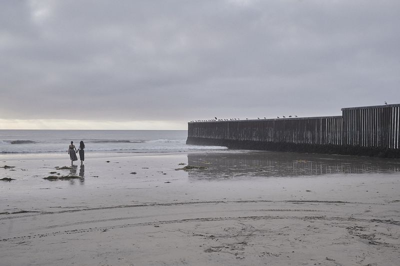 © Elipe mahé - Image from the AcompañantAs photography project