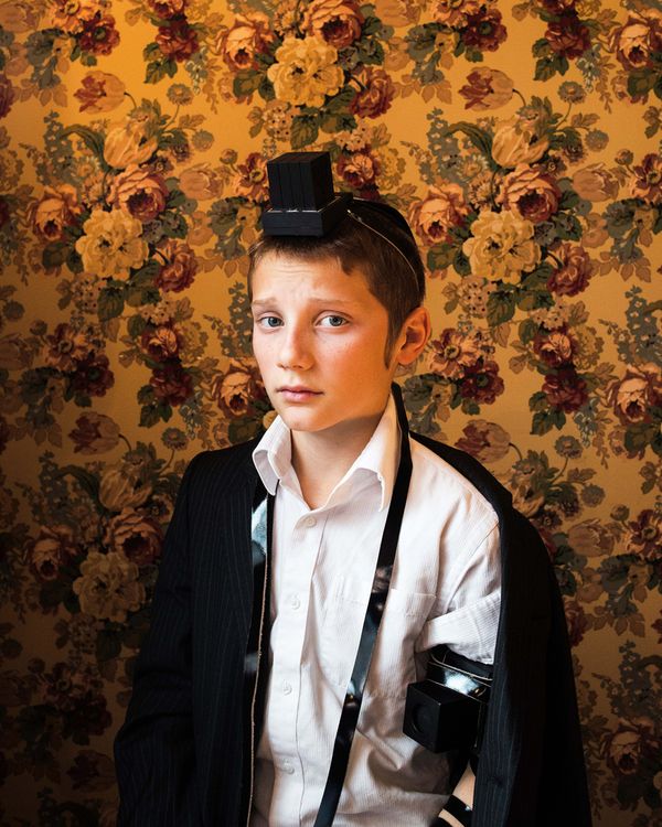 © Kovi Konowiecki - Image from the Bei Mir Bistu Shein photography project