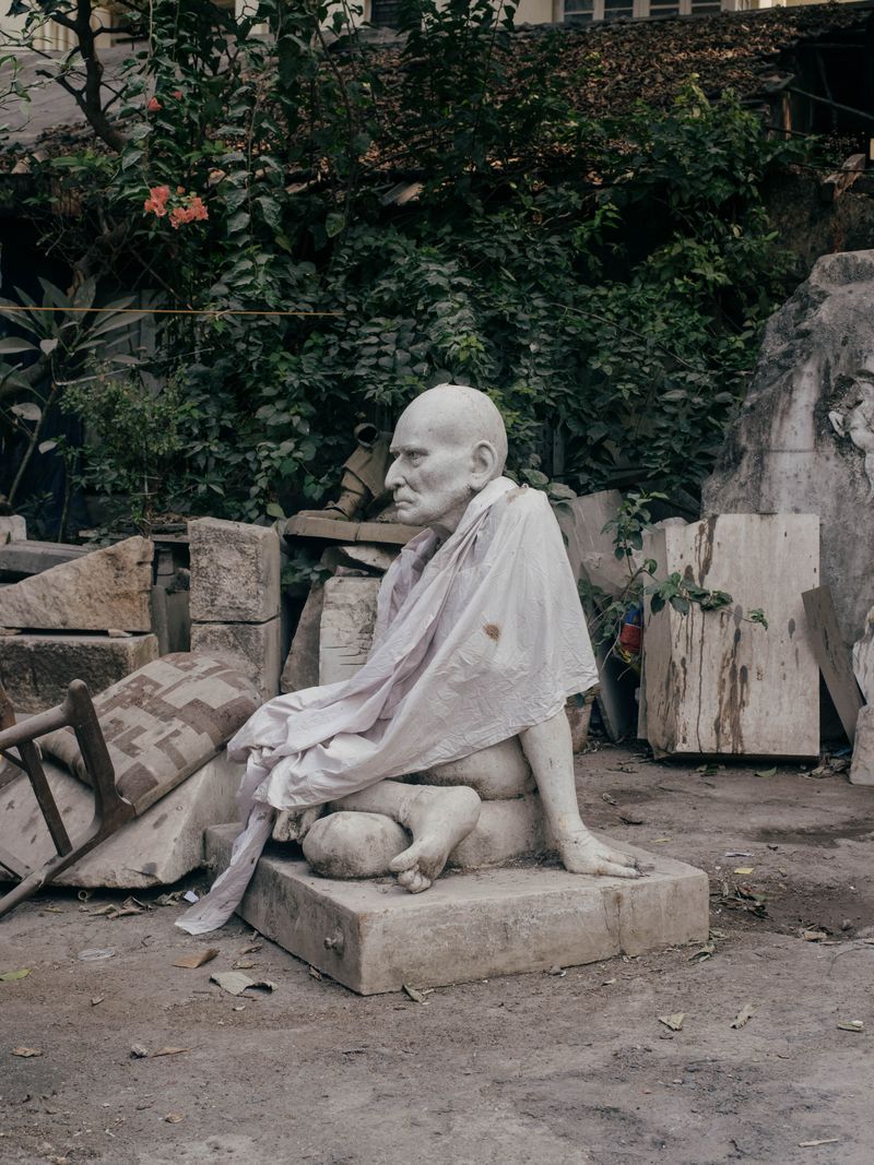 © Akshay Mahajan - Image from the *to die is to be turned to gold photography project