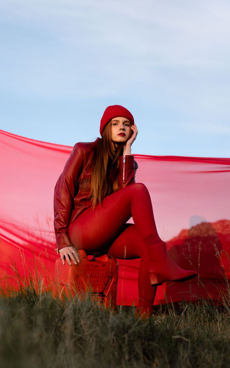 © Tory - Image from the The Luxury of Pain photography project